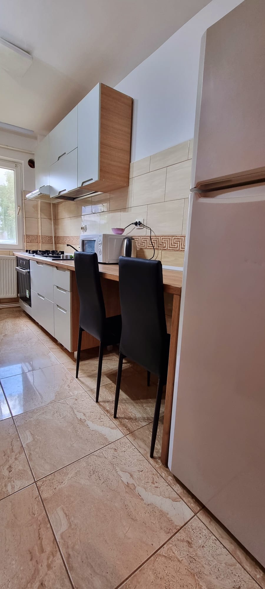 Bucătărie complet utilată